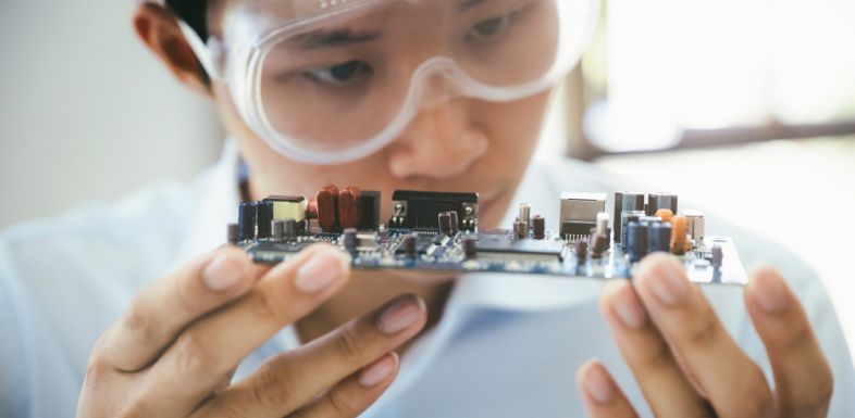 Choosing Materials for High-Heat Electronic Devices